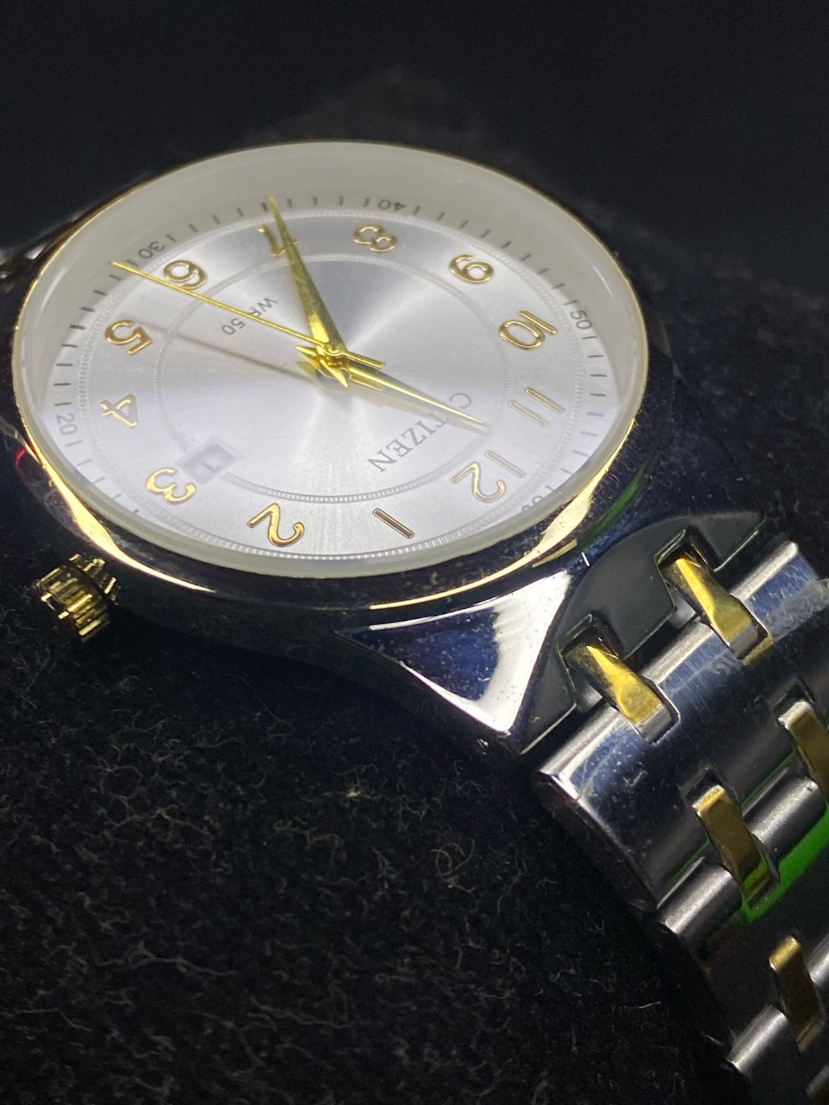 Citizen Classic Quartz Men’s Watch with Date Display – Stainless Steel Bracelet
